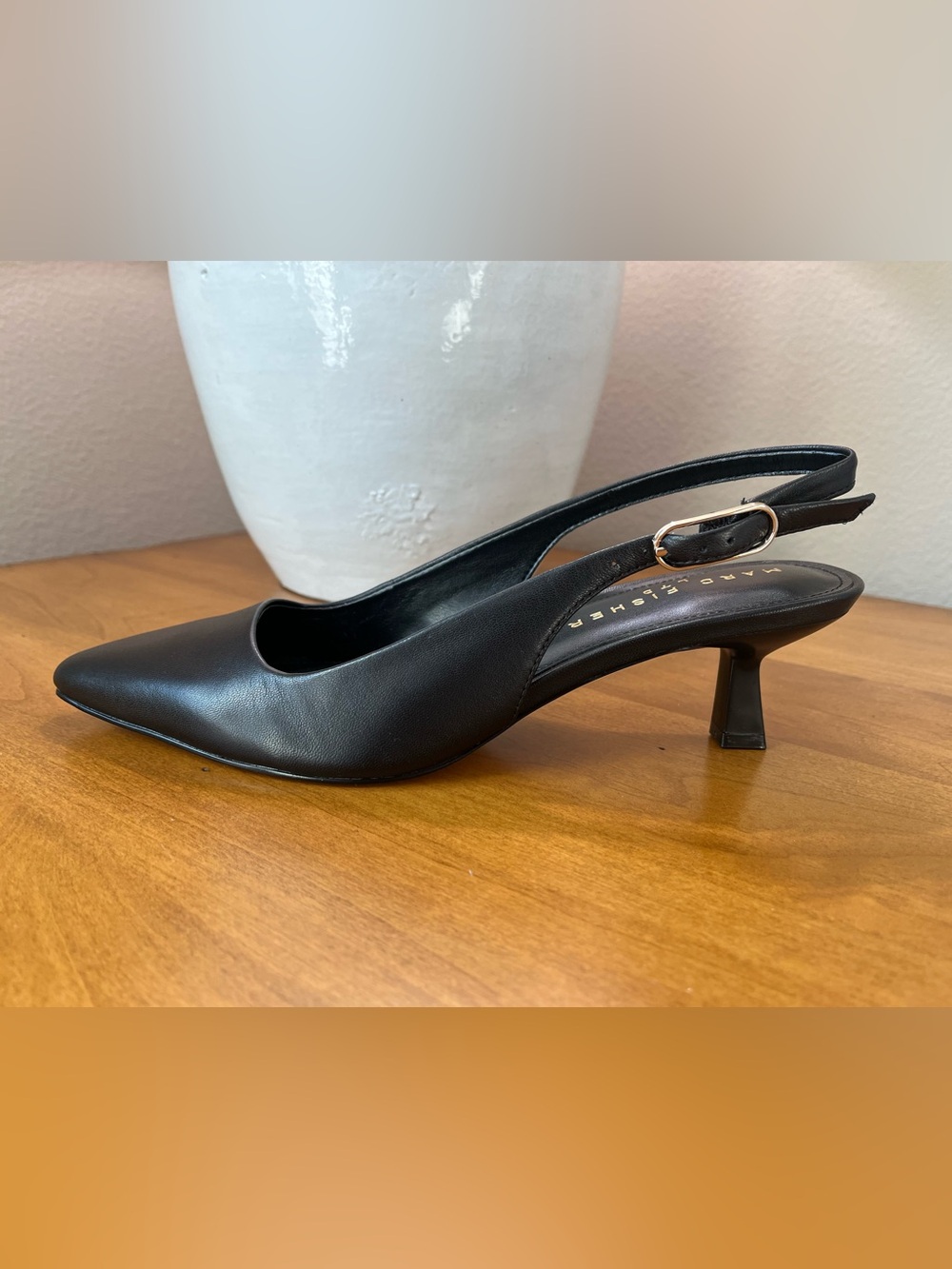 NWOT Marc Fisher LTD Black Pointed Slingback Kitten Heels • Size 7